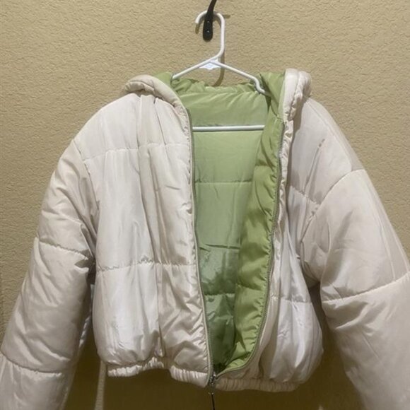 NWT | Reversible Hooded Puffer Jacket, White & Green | Size M | Nasty Gal - Picture 2 of 3